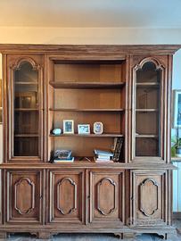 mobile in legno marrone per sala o soggiorno 