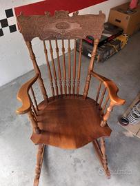 Sedia a dondolo di legno marrone Vintage
