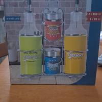 set menage olio,sale e pepe