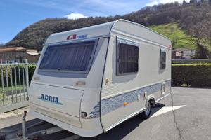 Roulotte - caravan Adria Unica 390 DB