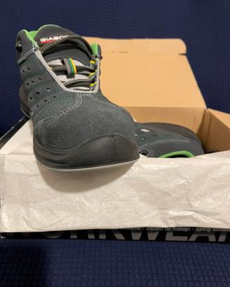 Scarpa antinfortunistica