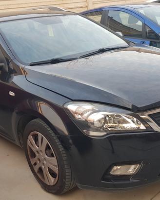 Kia Ceed 1.4 benzina GPL anno 2009 X ricambi