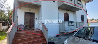 APPARTAMENTO P. TERRA RIALZATO IN BIFAMILIARE