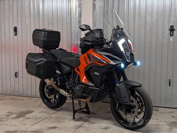 2023 KTM 1290 Super Adventure S