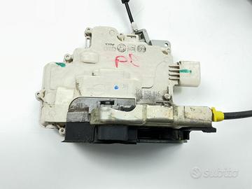 SERRATURA POSTERIORE DESTRA AUDI A4 Avant (8K5) 8K