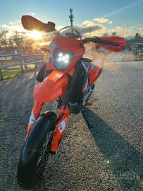 Ktm 690 smc R 2023