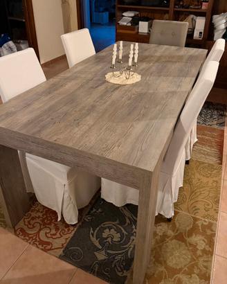 Tavolo di legno