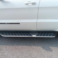 pedane laterali jeep