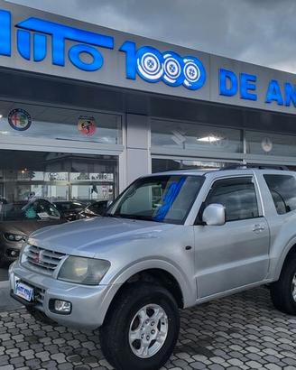 Mitsubishi Pajero 2.5 TDI 3P CORTO 4X4 + RIDOTTE B