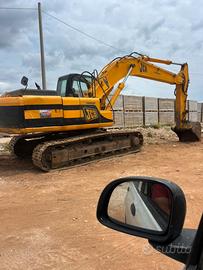 Escavatore 220 jcb