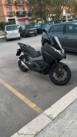 Honda interga 750
