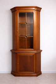 Vetrina angolare classica in legno