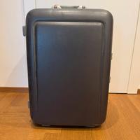 Valigia Roncato rigida con ruote