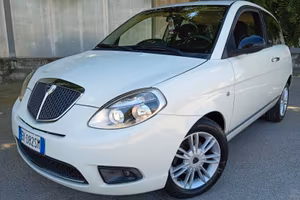 Lancia Ypsilon 1.2 69 CV Unyca BENZ/METANO