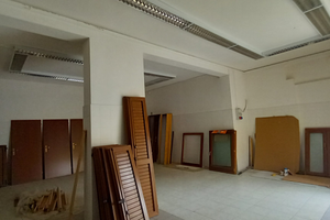 Locale uso commerciale