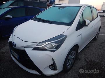 TOYOTA Yaris 1.5 Hybrid 5 porte Business