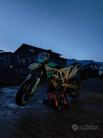 Husqvarna 701 sm petronas edition