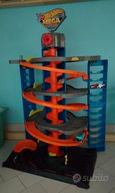 HOTWHEELS MEGA GARAGE