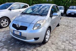 Toyota Yaris 1.0 5 porte