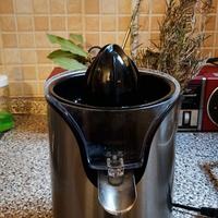 Bollitore e spremiagrumi elettrico