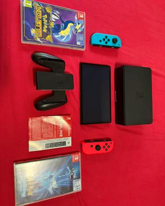 Nintendo switch oled + 2 giochi