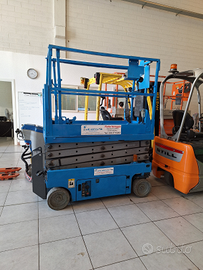 Piattaforma genie 8m lavoro