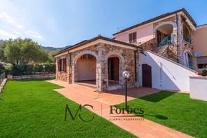 San Teodoro - Villetta caposchiera con giardino pr