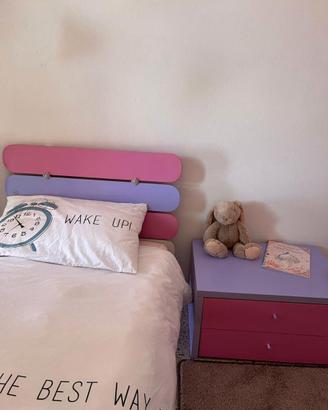 Armadio+ letto singolo+comodino bambina