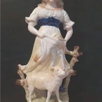 statuina statua donna di porcellana decorata 900