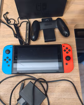 Nintendo switch 1 più 15 giochi 