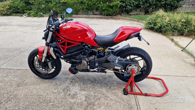 Ducati Monster 1200