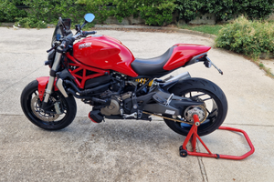 Ducati Monster 1200