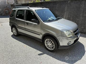 Suzuki Ignis 1.5 VVT 4x4 con Gancio Traino