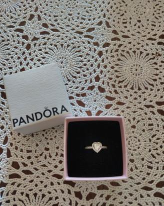 anello pandora cuore bianco 