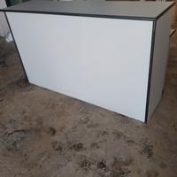 scrivania da reception