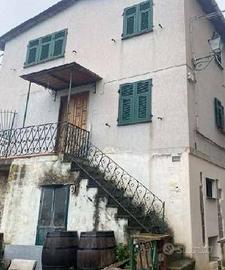 Immobile in asta di 69 m² con 2 locali a Vernazza