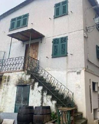 Immobile in asta di 69 m² con 2 locali a Vernazza