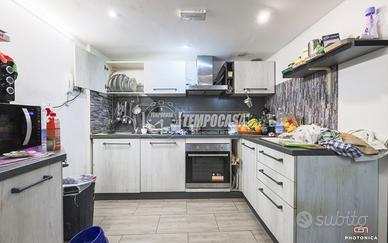 Appartamento a Bologna Via del Cardo 4 locali