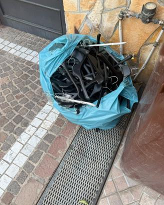 Cucce per abiti