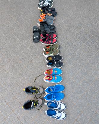 scarpe bambino dal 28 al 34 circa Nike Adidas