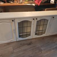 credenza in laccato bianco anticato