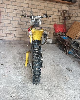 Suzuki RM 250 2t