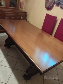 Tavolo da pranzo + sedie 