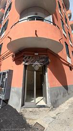 NEGOZIO A SALERNO