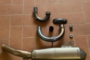 Scarico completo akrapovic  yamaha