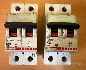 Interruttori magneti termici