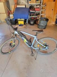 Bici elettrica rockrider e-st 100