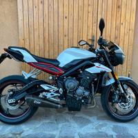 Triumph street triple R 765