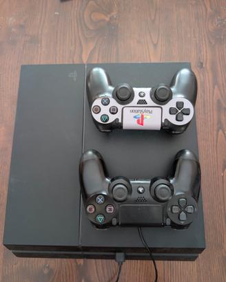 PlayStation 4 + controller