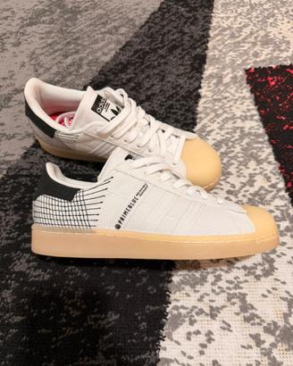 Scarpe adidas